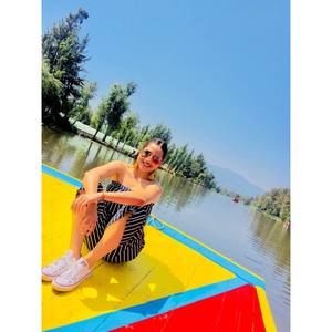 Meet your Posher, Samantha